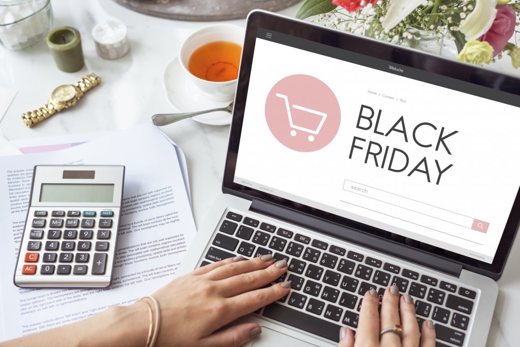 Black Friday 2023: Românii au cumpărat de 180 mil. lei în primele 30 de minute. Ce au comandat