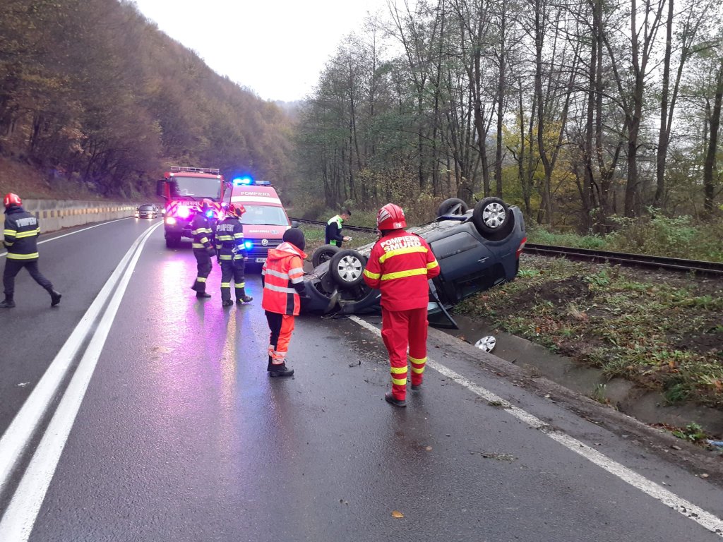 Dimineață plină pentru ISU Cluj. Val de accidente pe șosele din județ