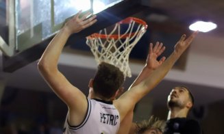 U-BT defilează în Liga Națională. Tinerii au ieșit în evidență la meciul cu Laguna Sharks