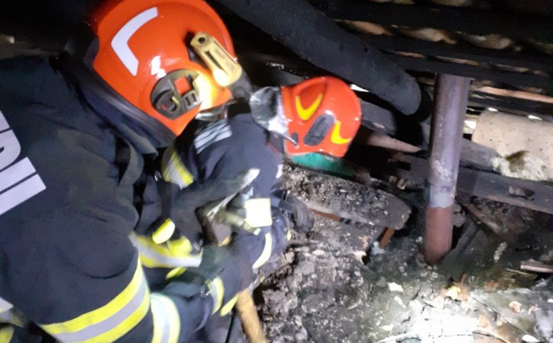 Incendiu într-un sat din Cluj. Casa unei femei de 80 ani a luat foc