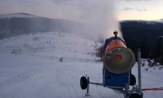 Cât costă să petreci Revelionul la munte în Cluj! Cabană cu 8 camere, masă festivă, la doar 20 m de pârtii