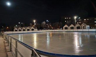 Scoateți patinele! Târgul de Iarnă de la Sala Sporturilor are gheața turnată