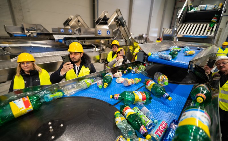 Primul centru regional RetuRO, inaugurat la Bonțida. 800 milioane de ambalaje de băuturi, reciclate anual. Cum funcționează sistemul