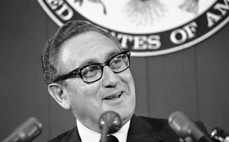 A murit Henry Kissinger, fostul secretar de stat al SUA, la vârsta de 100 de ani. Nobel pentru Pace controversat la semnarea încetării focului în războiul din Vietnam