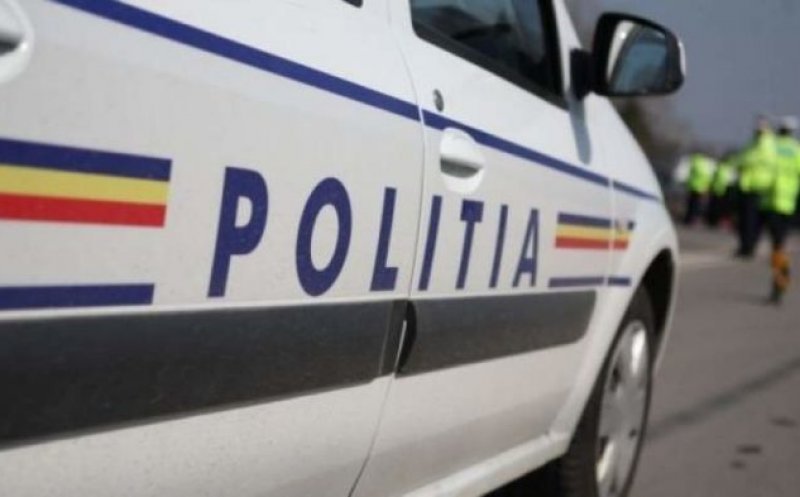 Un polițist s-a împușcat cu pistolul din dotare în mașina de Poliție. Este al doilea caz într-o singură zi