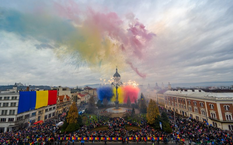 Peste 100.000 de clujeni și turiști au sărbătorit împreună Ziua Națională a României la Cluj-Napoca