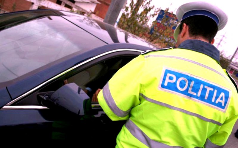 64 de şoferi au rămas fără permis şi aproape 500 au fost amendaţi de poliţiştii clujeni în minivacanţa de Ziua Naţională