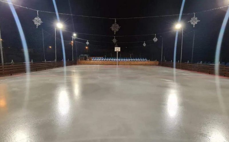 Miercuri se deschide patinoarul din Câmpia Turzii. Se va aprinde și iluminatul festiv de sărbători