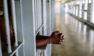 Un bărbat a fost condamnat la 20 de ani de închisoare pentru omor. Totul a pornit de la scrumul de țigară pus într-un pahar