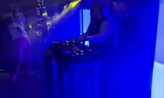 Alin Tișe se pregătește de UNTOLD. Președintele CJ Cluj a făcut pe DJ-ul la petrecerea angajaților
