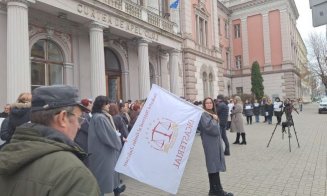 Grefierii din Cluj-Napoca, din nou în stradă. Formele de PROTEST continuă pe perioadă nedeterminată