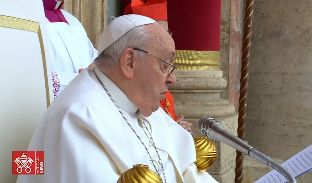 Papa condamnă industria armamentului în mesajul „Urbi et Orbi”: „Câţi nevinovaţi sunt măcelăriţi în lume!”