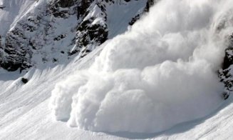 Avalanșă în Alpi. Doi turiști au fost găsiți morți