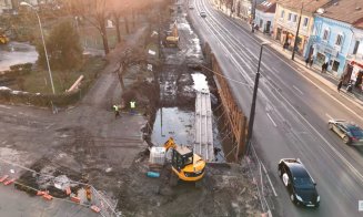Se lucrează la decopertarea canalului Morii, în centrul Clujului