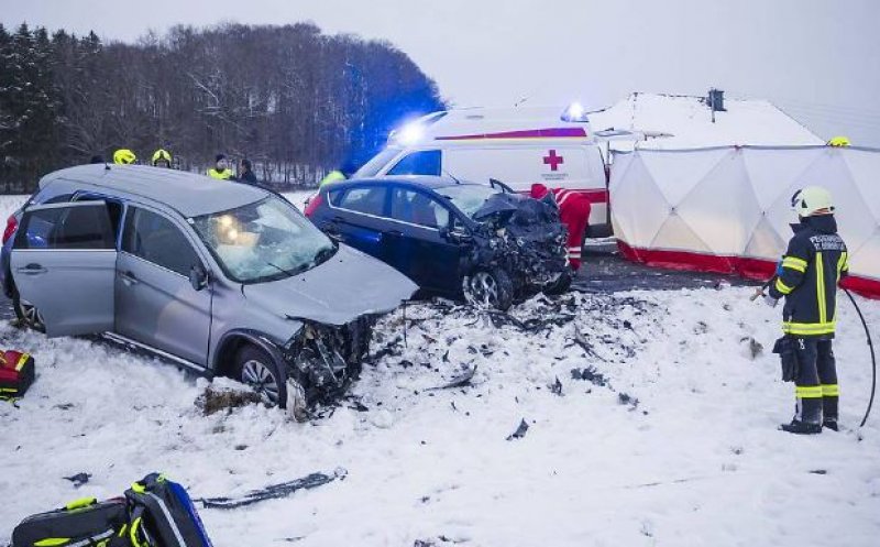 Un român a murit într-un accident în Austria. A derapat cu mașina și s-a izbit frontal de un autoturism