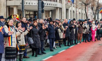 Clujenii s-au prins în horă de Mica Unire, în centrul orașului. Boc și Tișe au dat tonul