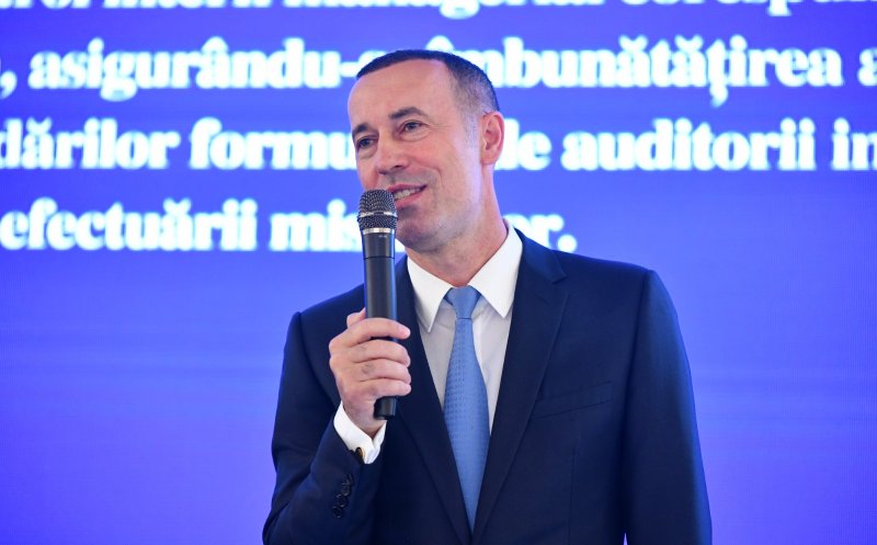 Iulian Dumitrescu, acuzat de DNA că ar fi cerut o mită de 47,5 miioane de lei de la un om de afaceri. Liderul PNL, plasat sub control judiciar