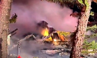 Avion prăbuşit peste locuinţe / Mai multe decese, atât din aeronavă, cât și din zona caselor
