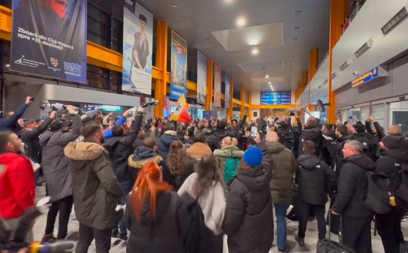 Baschetbaliștii de la U Banca Transilvania, așteptați de suporteri pe Aeroportul Cluj