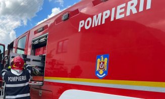Incendiu în comuna Feleacu! O mașină a luat FOC / Au intervenit pompierii