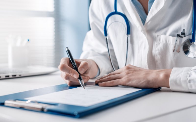 PNL vrea să elimine impozitarea cu 10% a concediilor medicale/ Impozitul, INTRODUS de Guvernul PNL-PSD