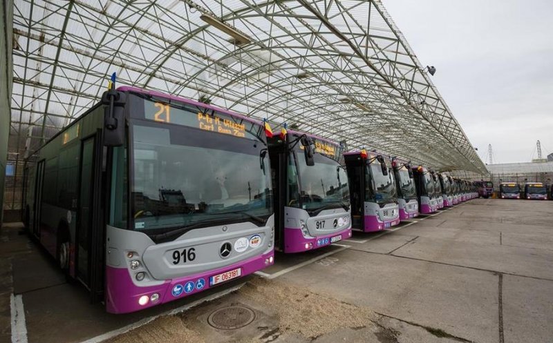 Părinții cer transport școlar și la gimnaziu. Ce spune Boc / Vin autobuzele electrice pentru zona metropolitană