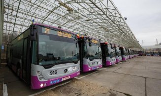 Părinții cer transport școlar și la gimnaziu. Ce spune Boc / Vin autobuzele electrice pentru zona metropolitană