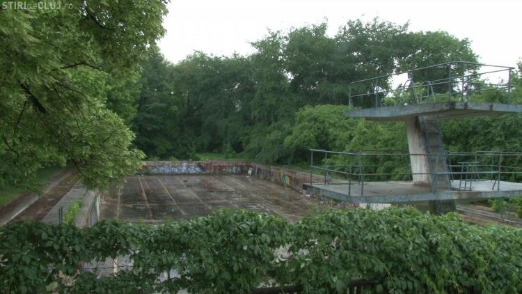Se poate construi pe terenul fostului Ștrand Municipal din Cluj-Napoca. Cum e posibil să mai dispară o zonă verde