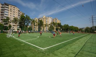 Cluj-Napoca: Elevii de clasa a III-a, bani pentru practicarea sporturilor/ Elevii din clasa a IX-a, bani pentru cultură. VEZI condițiile