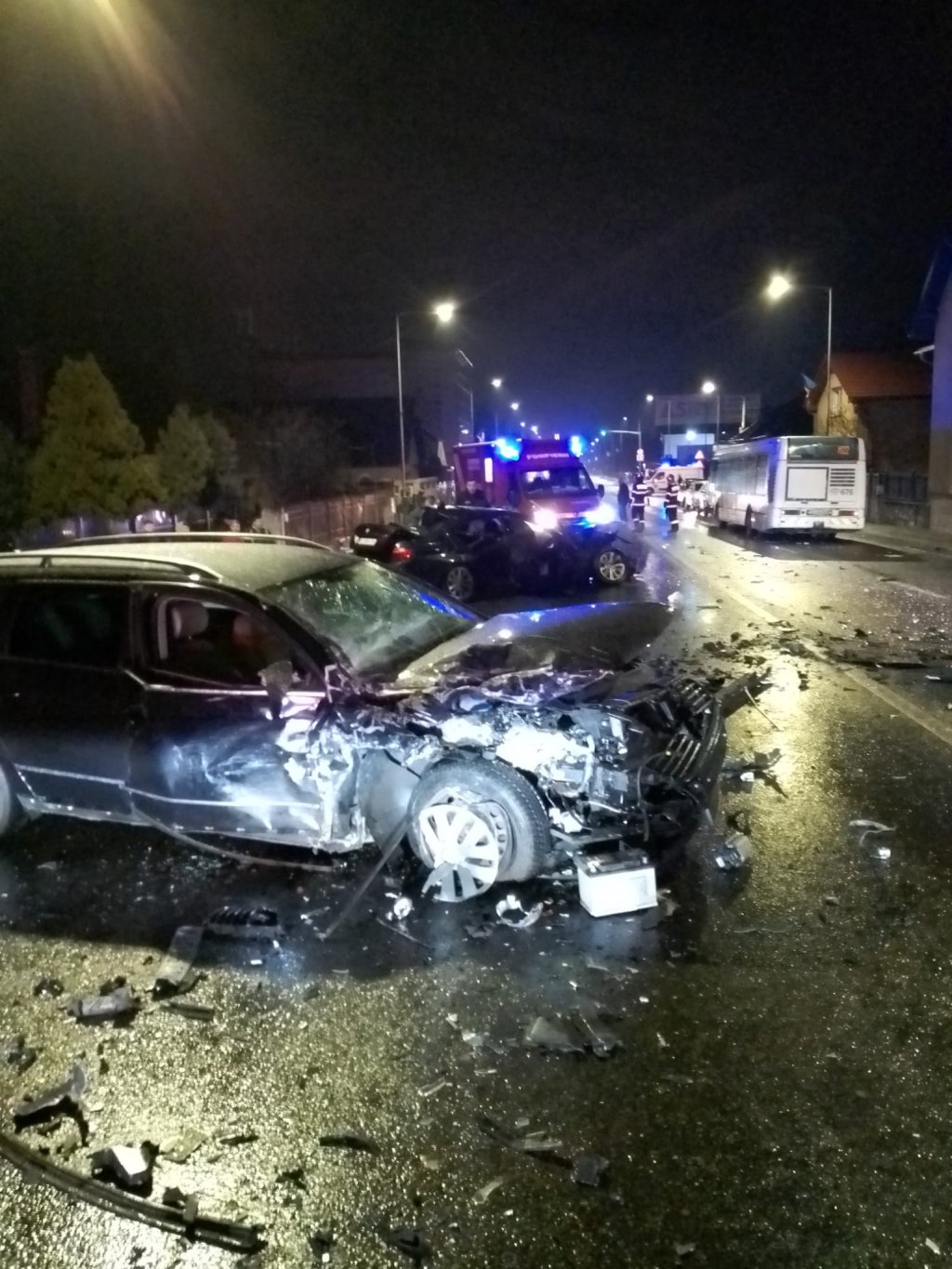 Cum s-a produs accidentul din Floreşti soldat cu 4 victime / Ce alcoolemie avea şoferul în a cărui maşină se afla bebeluşul neasigurat în scaun special