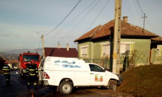 Accident rutier într-o localitate din Cluj. Bărbat rănit, transportat la spital