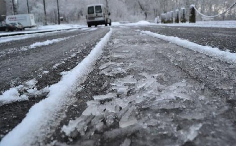 AMENDĂ uriașă pentru drumarii care nu și-au făcut treaba pe un drum din Cluj. Șoferii au derapat pe șoseaua înghețată