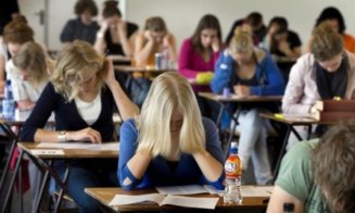 Simulare Evaluare Națională: Peste jumătate dintre elevi au luat note sub 5 la Matematică / Nici la Română nu stau cu mult mai bine