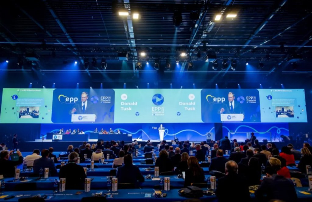 Super congresul PPE de la București: participă 2.000 de delegați + 13 șefi de state / Liderul PNL Cluj: „România devine capitala unde se iau deciziile pentru viitorul UE”