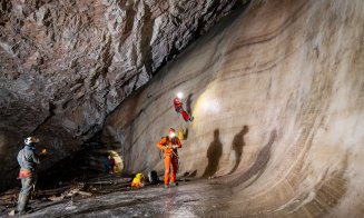 Atelier de cercetare în paleoclimatologie într-o peșteră din Apuseni. Au participat specialiști din România și alte opt ţări