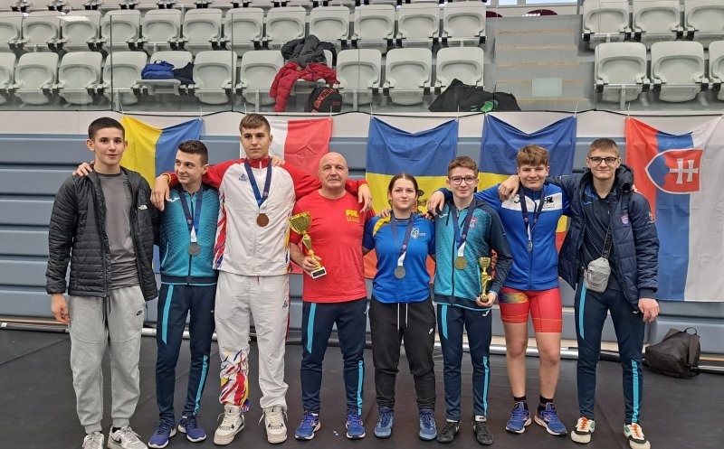 Luptătorii de la CSM Cluj-Napoca, pe podium la Budapesta: Aur, argint și bronz