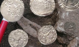 Tezaur monetar la Cluj din timpul lui Carol Robert de Anjou. Dinari, groși, oboli, dar şi monede falsificate