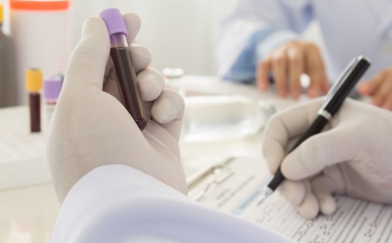 Un test de sânge pentru depistarea cancerului colorectal ar putea extinde opţiunile de screening