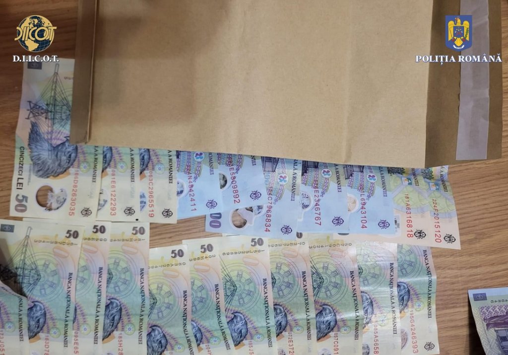 Percheziții de amploare în Cluj-Napoca. DIICOT vizează o rețea de distribuție de droguri