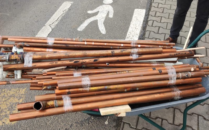 Hoț prins în flagrant la Cluj-Napoca: biciclete furate și 30 kg de cupru cărate cu roaba