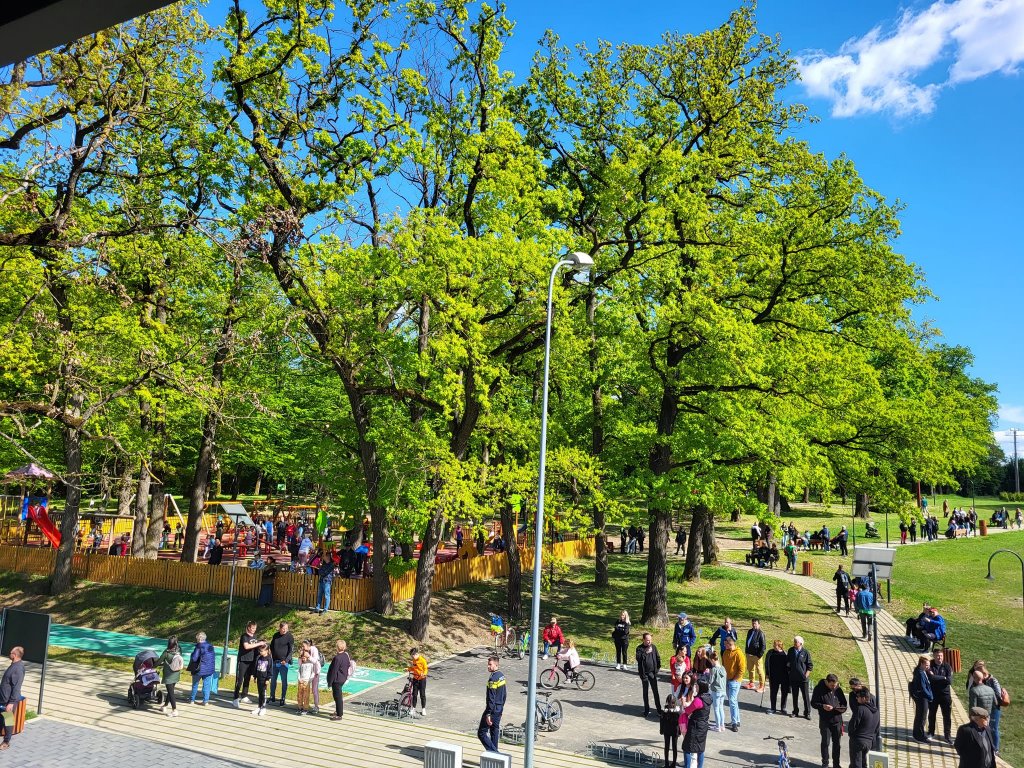 „Înghesuială” în Parcul Pădure Bungăr din Dej, în Săptămâna Verde