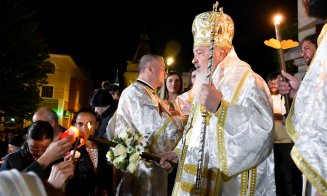 Hristos a Înviat! Mii de credincioși au participat la slujba de Înviere de la Catedrala Mitropolitană din Cluj-Napoca