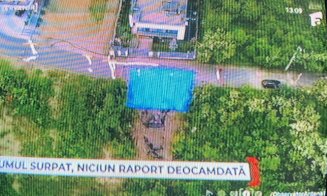 Craterul de pe Uliului, acoperit cu o prelată de mari dimensiuni / Momentul în care s-a surpat strada din Cluj-Napoca