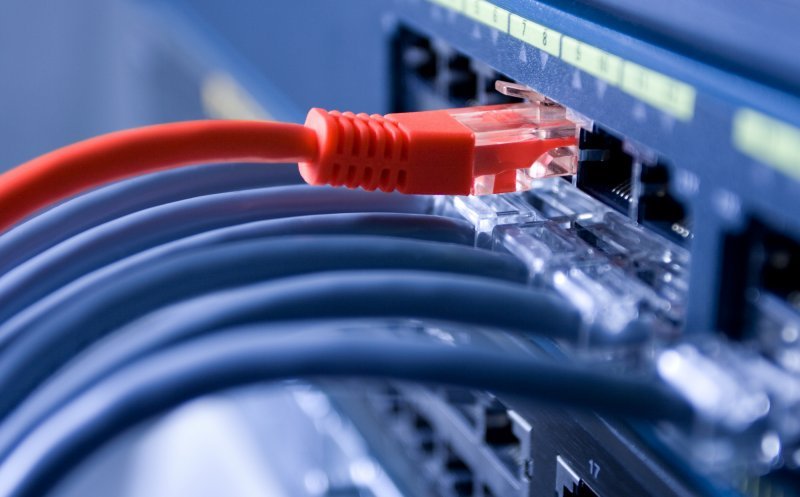 Furnizorii de internet se pot extinde în zonele fără conexiune. Guvernul a aprobat o finanțate de peste 90 mil. euro. Ce locații au prioritate