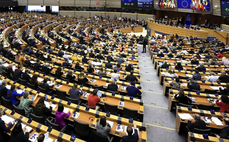 Sondaj: tinerii români, pe primul loc în UE la intenția de vot la alegerile europarlamentare