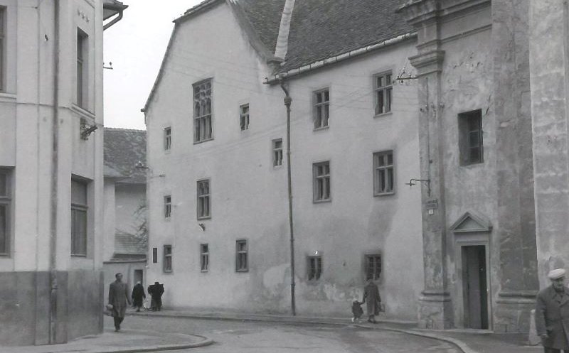 Biserica și Mănăstirea Franciscană din Piața Muzeului, în anii '50-'60