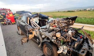 ACCIDENT pe Autostrada Sebeş-Turda. Maşină făcută zob de un autotren