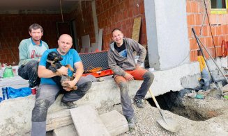 Pompier clujean, erou în timpul liber. A salvat de la moarte un câine blocat sub casă, după opt ore de efort