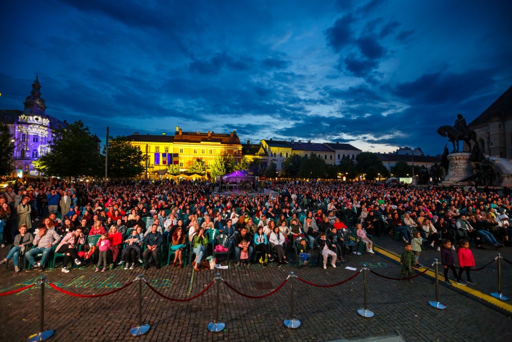Zilele Clujului 2024. Piața Unirii a devenit o uriașă sală de teatru, peste 80.000 de oameni au participat la evenimentele din a doua zi