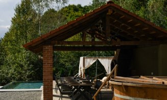 Bucea/Negreni/Cluj, paradis al relaxării: Cabana din vârf de munte unde nu-ți va lipsi nimic / Cea mai spectaculoasă piscină din Apuseni